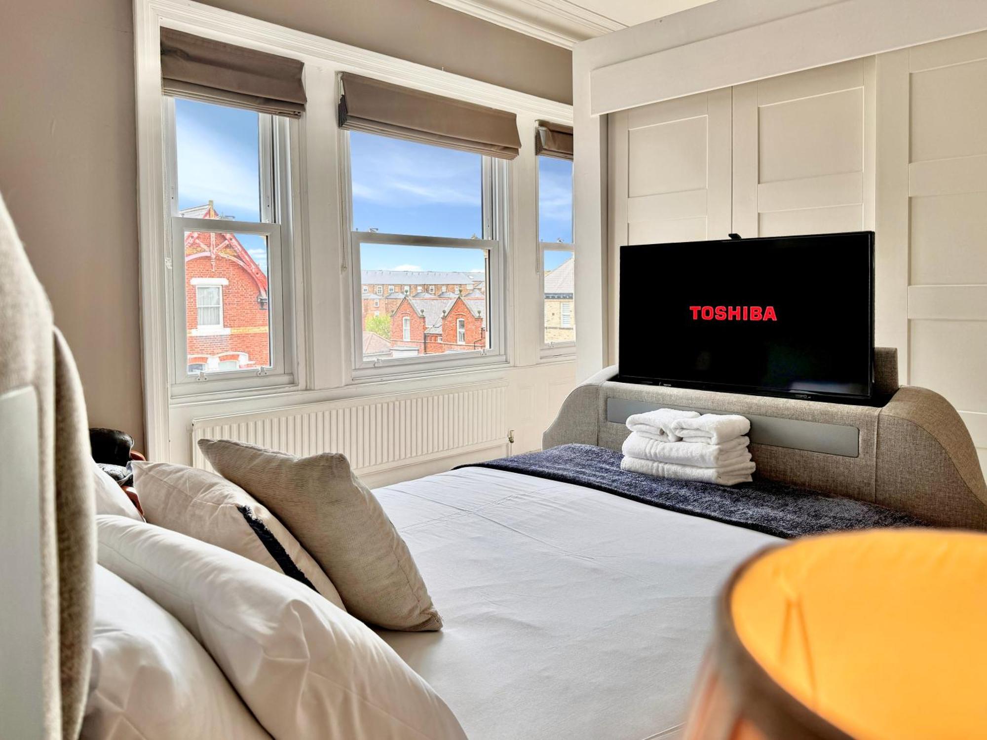 Apartment Victoria With Free Parking Scarborough Dış mekan fotoğraf