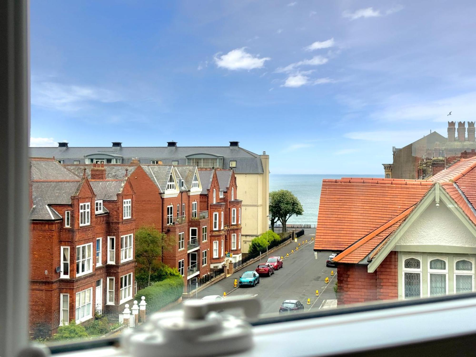Apartment Victoria With Free Parking Scarborough Dış mekan fotoğraf